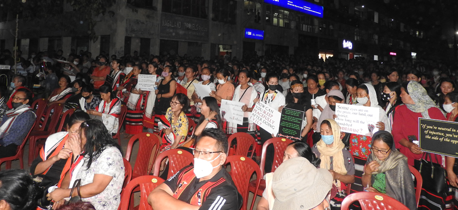 Dimapur citizens at the candlelight vigil in hounur of Lamhainamdi victims 
