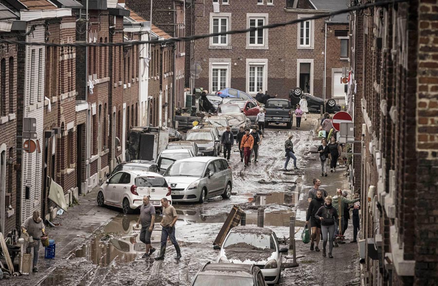 Europe flood death toll tops 150, costly rebuilding ahead