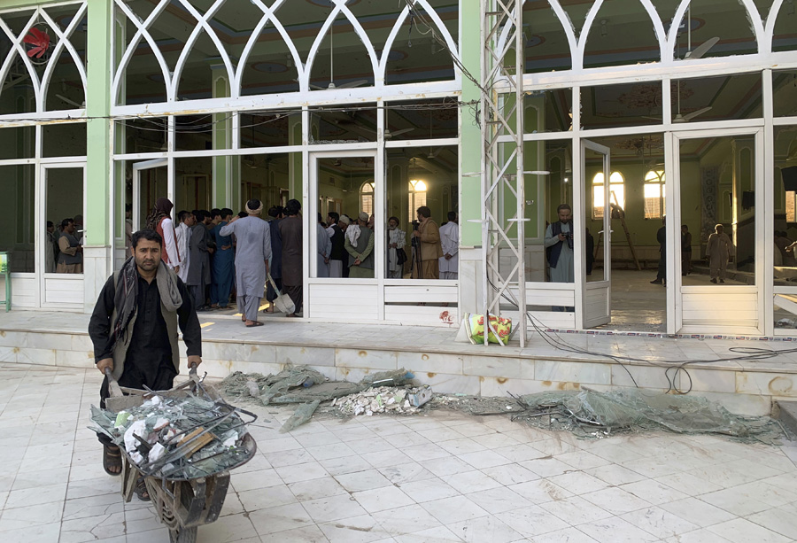 Suicide attack on Shiite mosque in Afghanistan kills 32