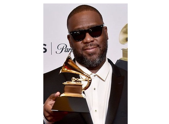 Chris Brown throws a temper tantrum after Robert Glasper's Grammy win.(photo:Twitter)