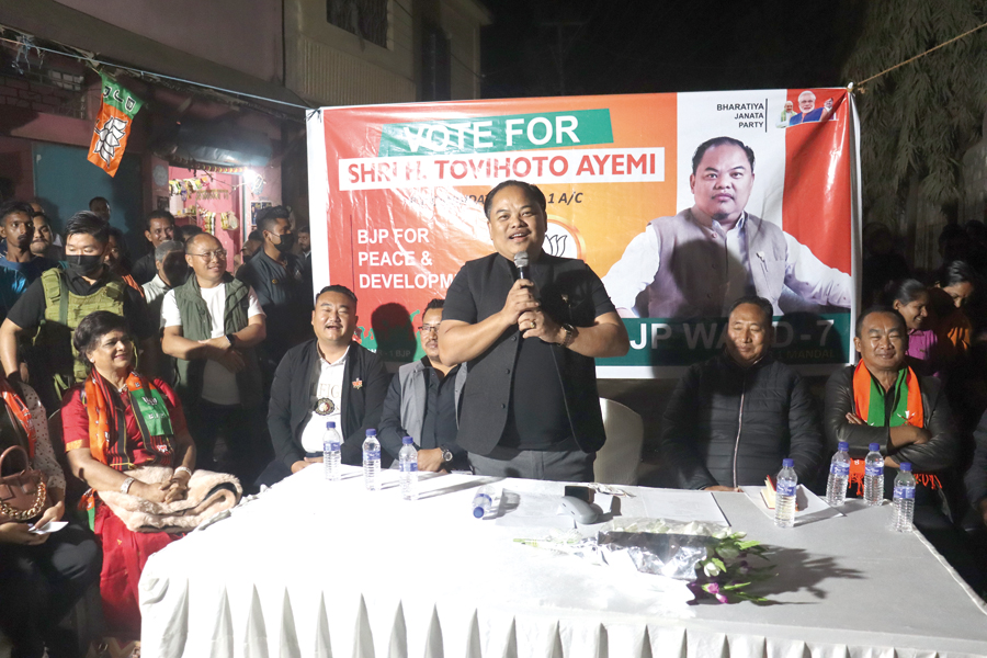 Tovihoto addressing his supporters at Ward No. 7 in Dimapur on February 16.