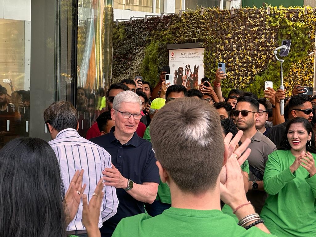 Tim Cook greets first customers as Apple debuts India retail store 