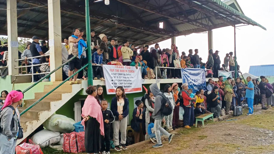 Around 1200 displaced persons shifted to Churachandpur