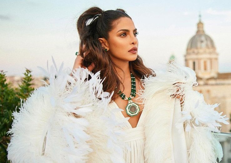 Jessica Alba calls Priyanka 'stunning' as she shares pictures from Rome.