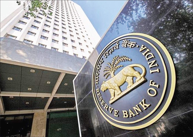 RBI sucks out over Rs 1 trillion liquidity, banks to be affected