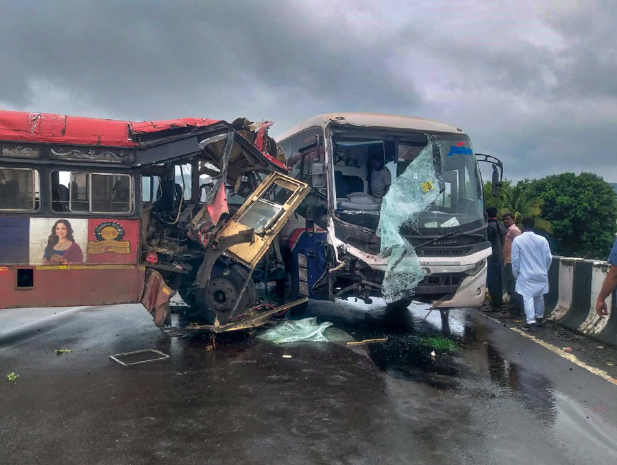 Maharashtra bus tragedy