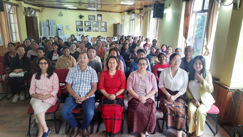 tEA gives away interest-free loan to street vendors