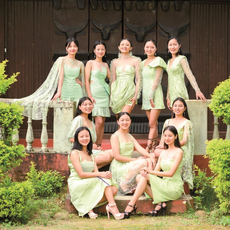  Miss Phek