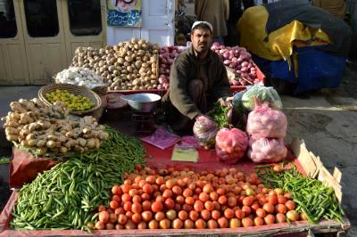 Pakistan's economy on edge of precipice, warns World Bank