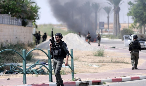 Israel steps up airstrikes on Gaza
