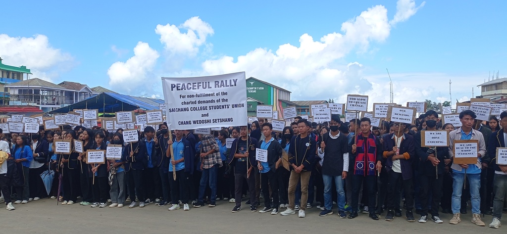 Sao Chang College students stage peaceful rally in Tuensang