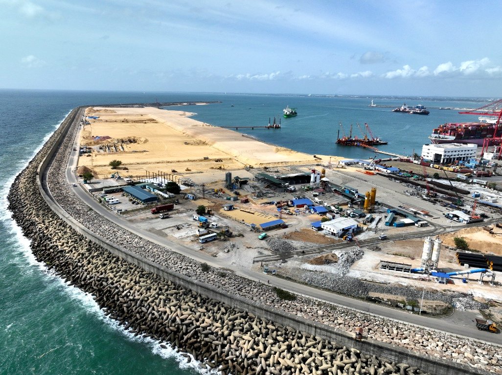 US joins Adani Group to build terminal at Colombo Port