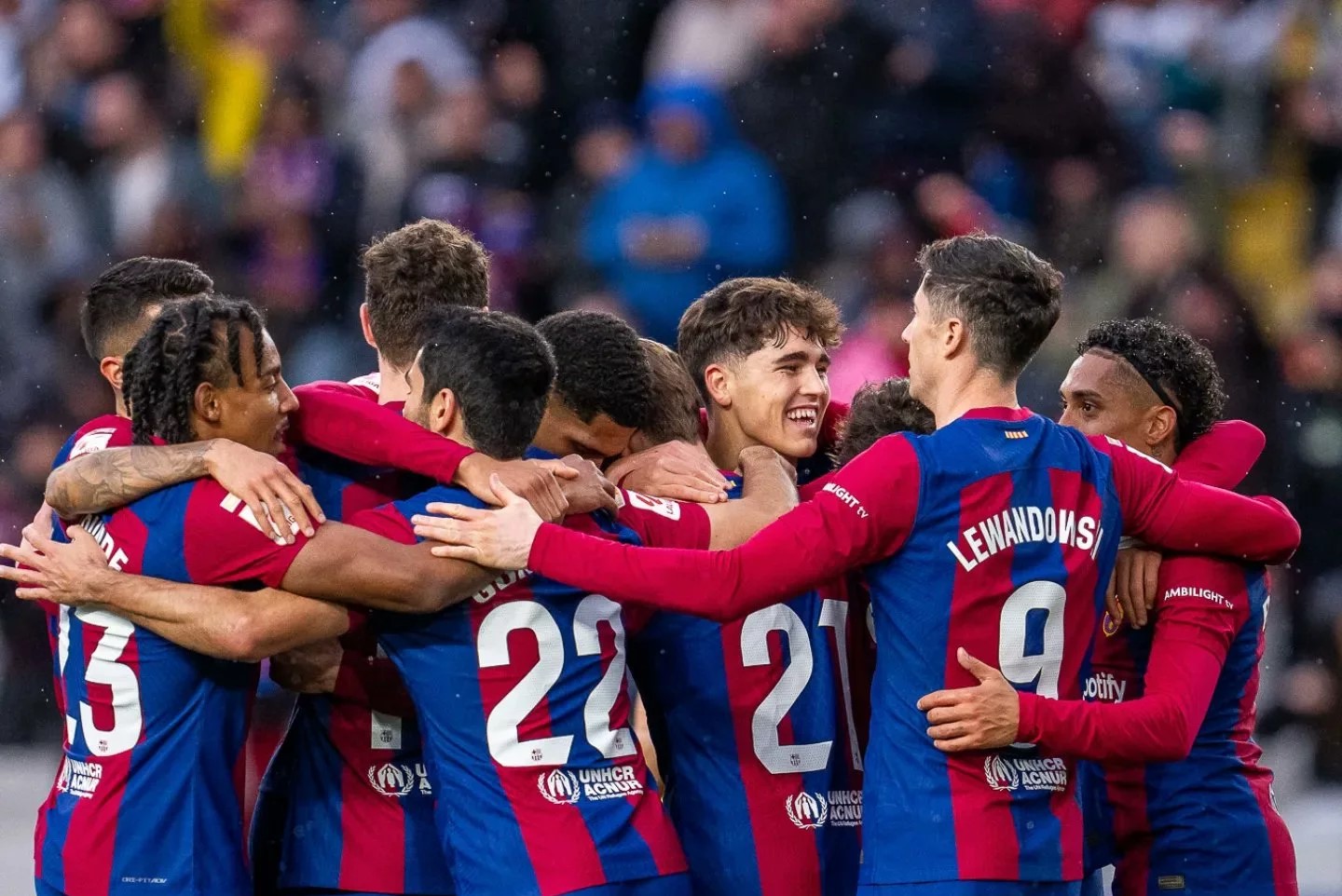 Barca cruise, Atletico held in Almeria in LaLiga