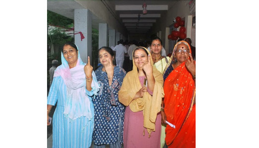 Brisk voting in Maharashtra's eight LS seats