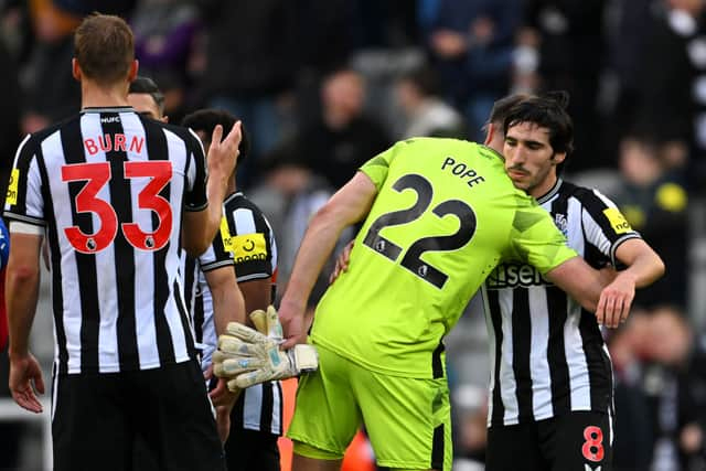 Liverpool''s Premier League title hopes hit by 2-0 loss to Everton, Crystal Palace beat Newcastle 2-0