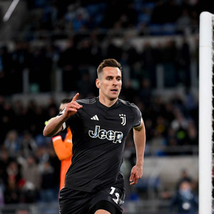 Milik's late strike sends Juventus into Italian Cup final