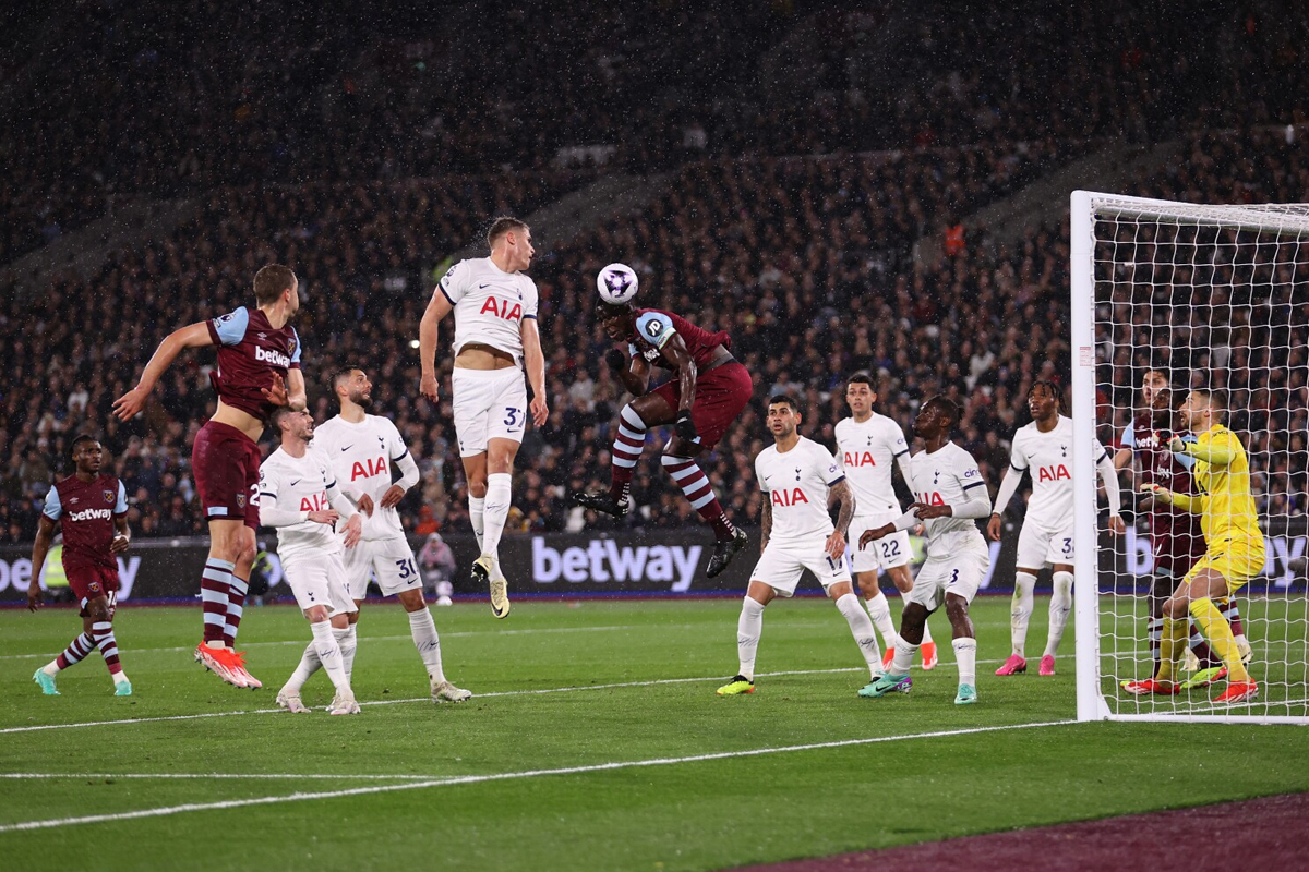 Premier League: Bowen, Zouma combine to secure point against Tottenham