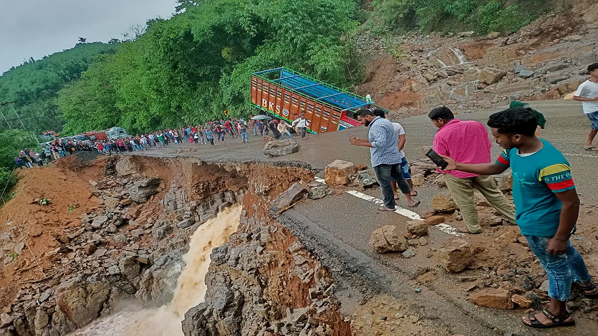 Traffic movement restored on NH-6 connecting 4 northeastern states