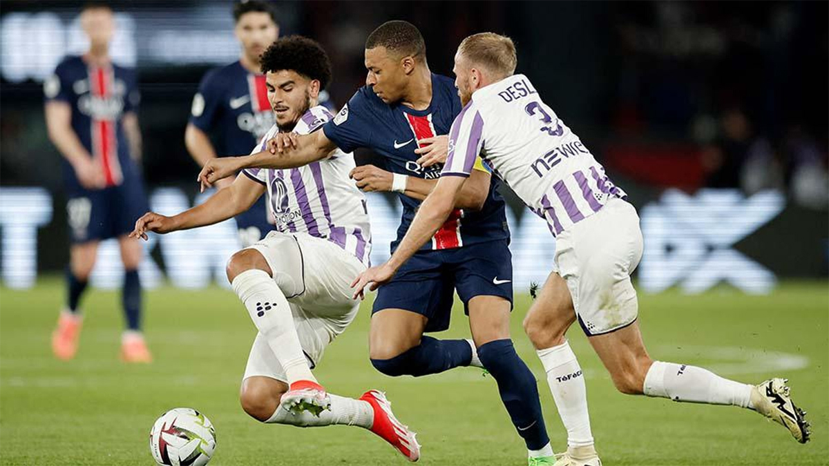 Mbappe scores at final home game as PSG lose 1-3 against Toulouse