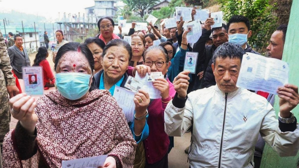 Sikkim: Ruling party SKM leads in 28 out of 32 Assembly seats