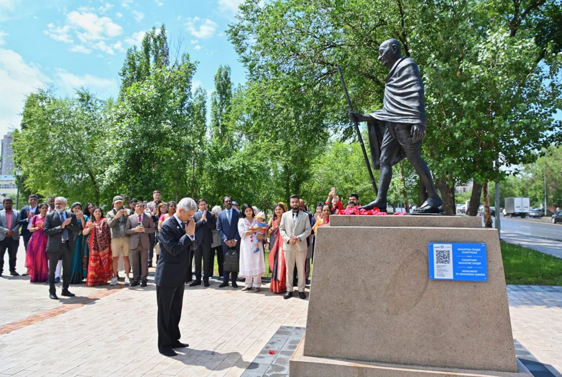 Jaishankar raises safety of Indian nationals in meeting with Russian counterpart Lavrov