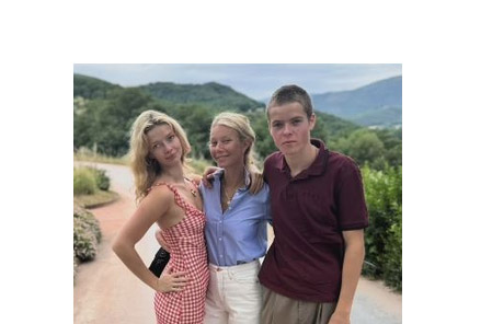 Gwyneth Paltrow shares her summer photo dump