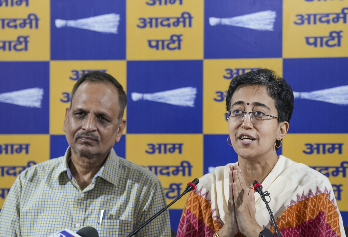 BJP's 'dirty politics' responsible for growing air, water pollution in Delhi: Atishi