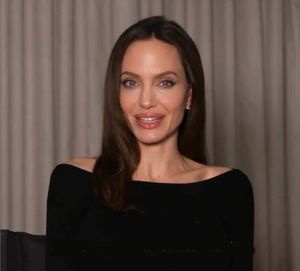ANGELINA JOLIE