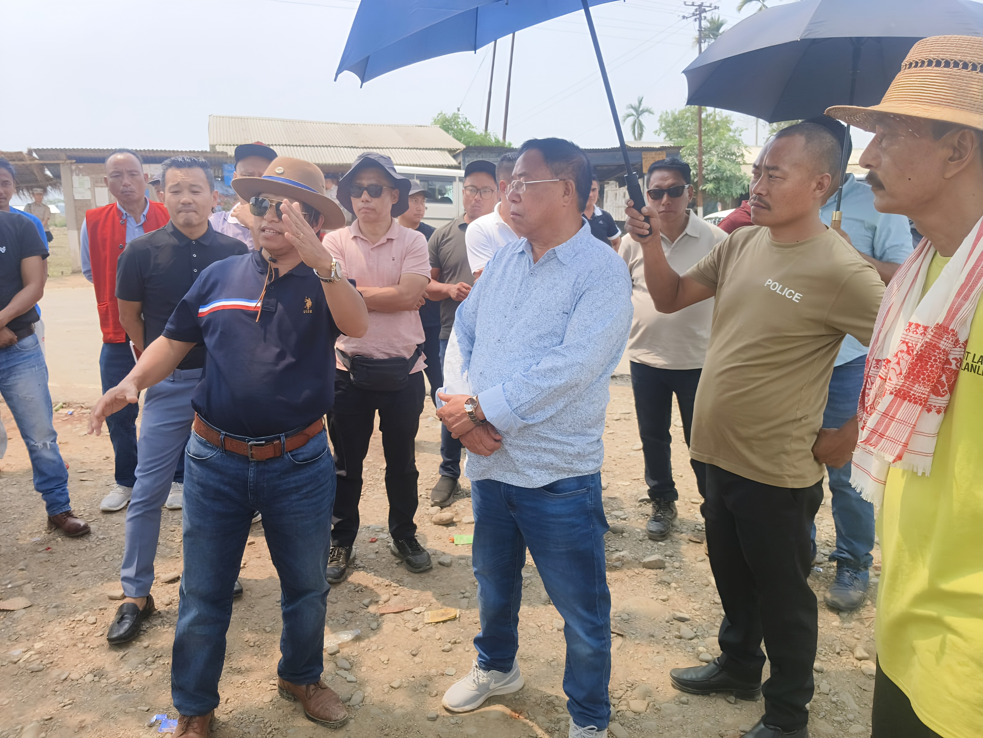 PWD( R B) minister inspect foothill road project