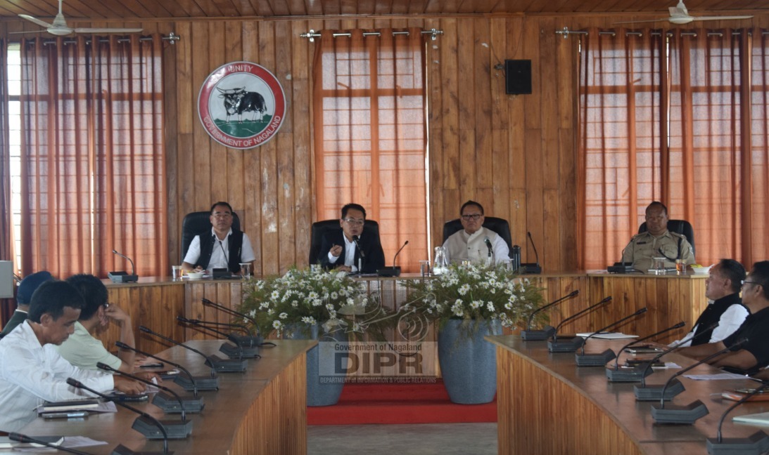 Peren DPDB felicitates meritorious students