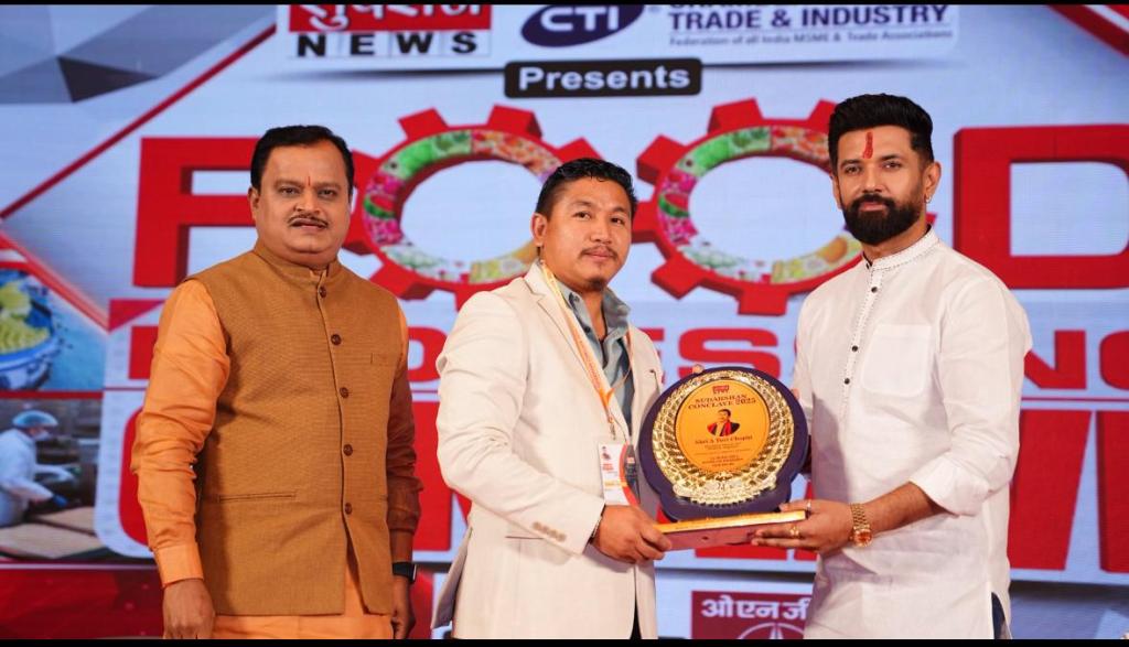 Tovi chophi wins award for youth empowerment